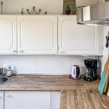 2 Bedroom Gorgeous In Дом отдыха