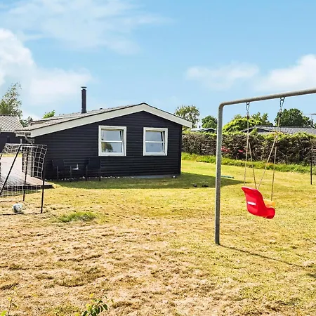 2 Bedroom Gorgeous In Casa vacanze *
