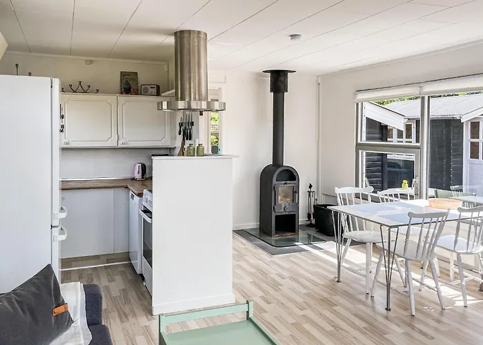 2 Bedroom Gorgeous In 펜션 *