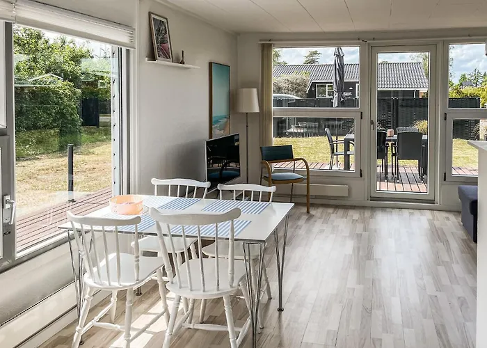 2 Bedroom Gorgeous In *