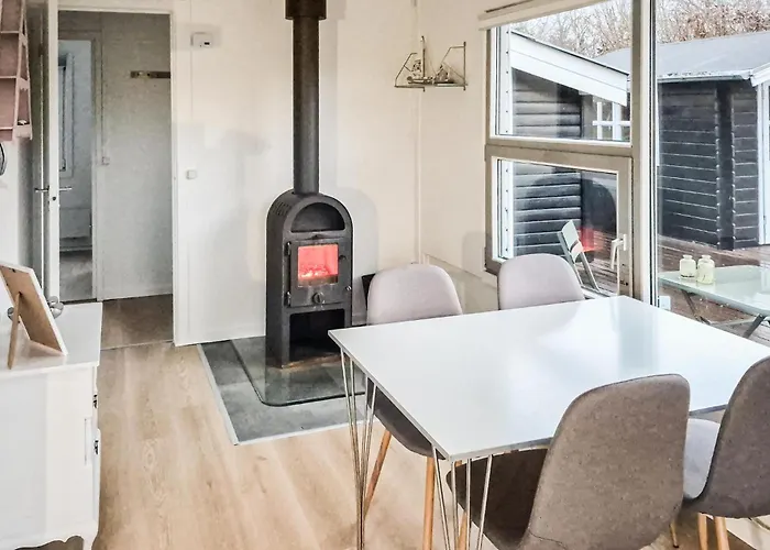 2 Bedroom Gorgeous In